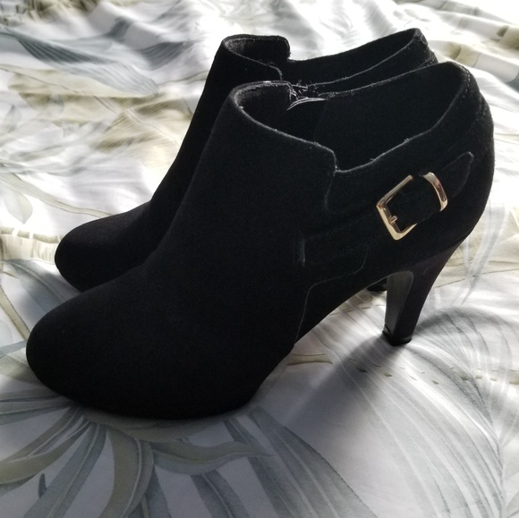 Clark's Platform Booties - Picture 4 of 8